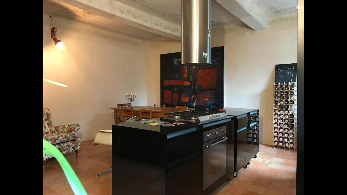Casa Luminosa Con Giardino In Centro Storico Leilighet Reggio Emilia Eksteriør bilde